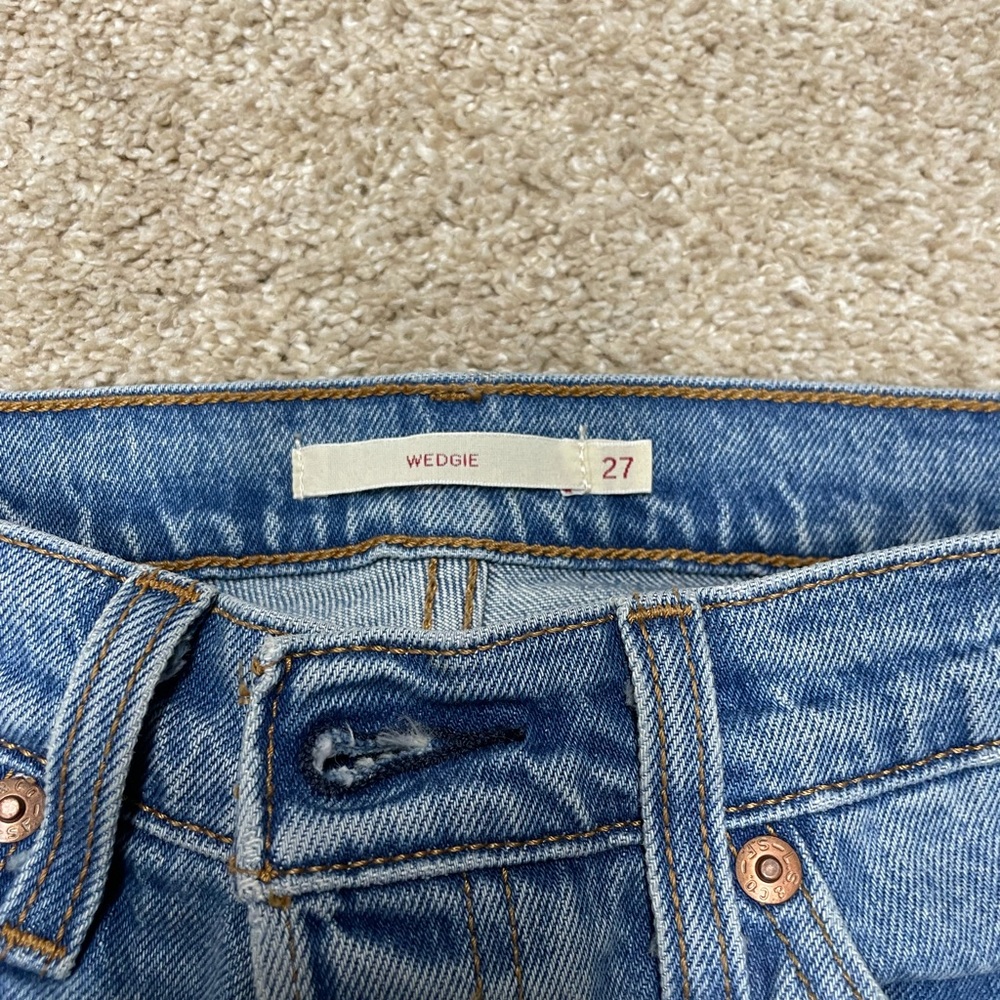 Light jeans